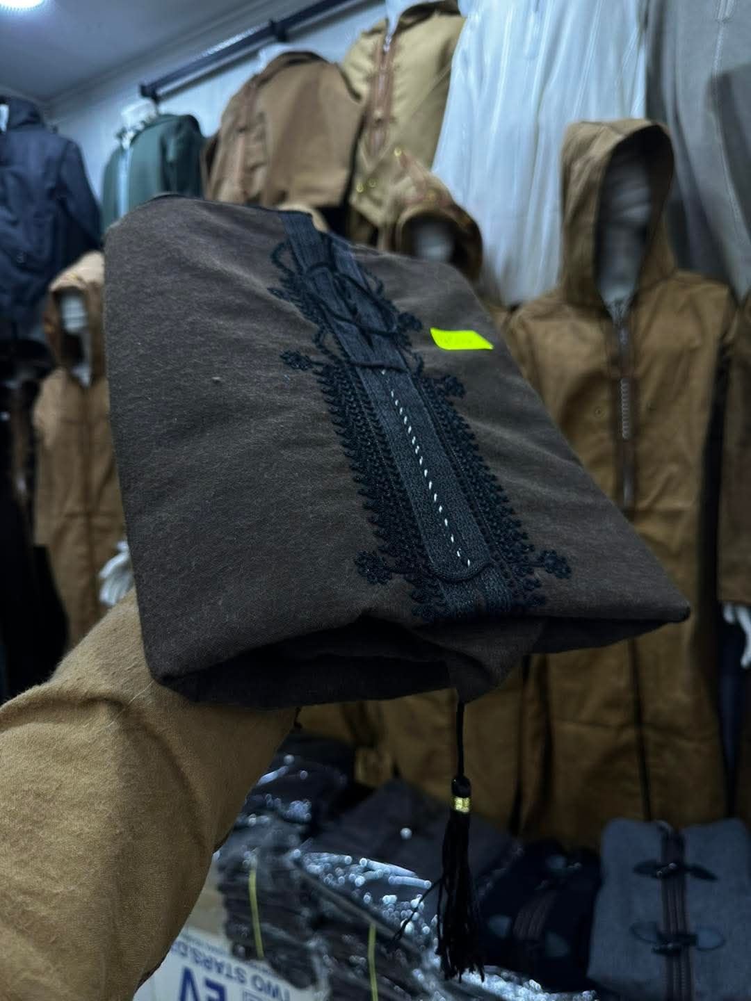 قشابية الوبر الاصطناعي الأصلي - الصورة 2